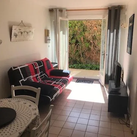 Apartment 2 Pieces En Rez De Jardin -
